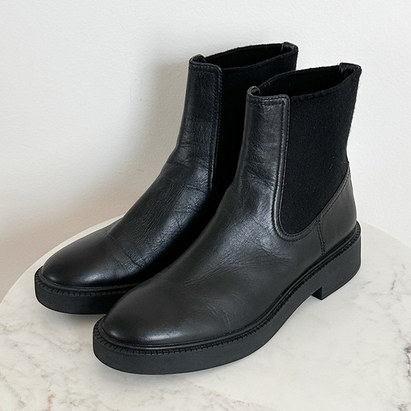 NEW Vince Kegan Chelsea Boots Black Size 10 US 40 EU - Picture 3 of 7